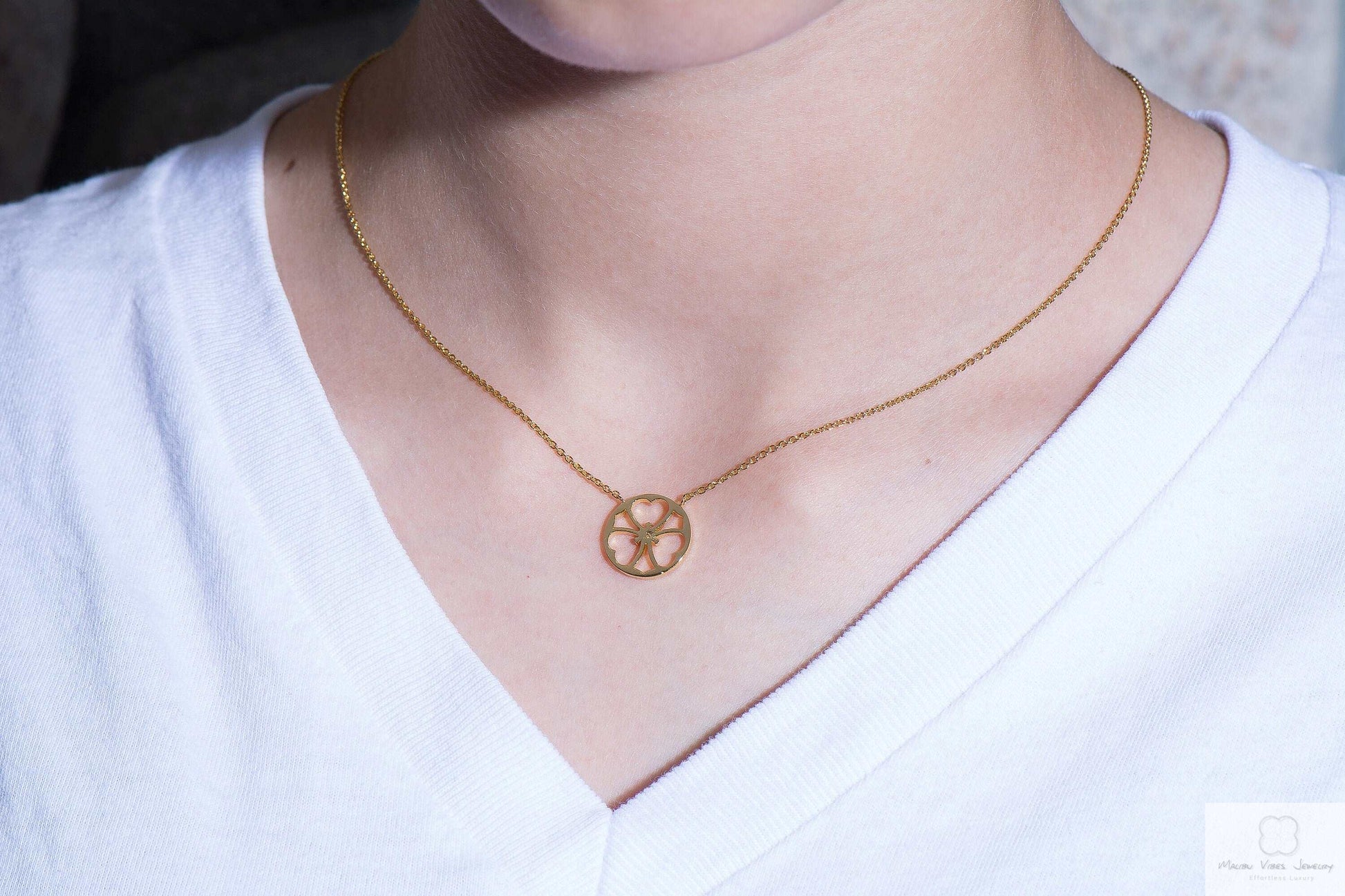14k Gold Geometric Circle Necklace