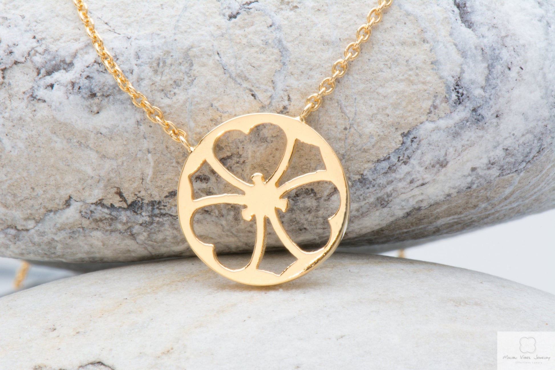 14k Gold Geometric Circle Necklace