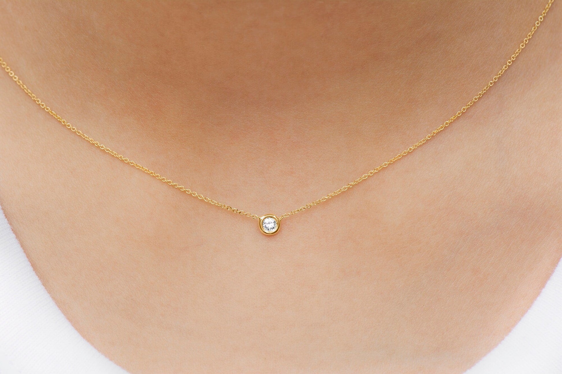14k Gold Solitaire Diamond Necklace .10ct.
