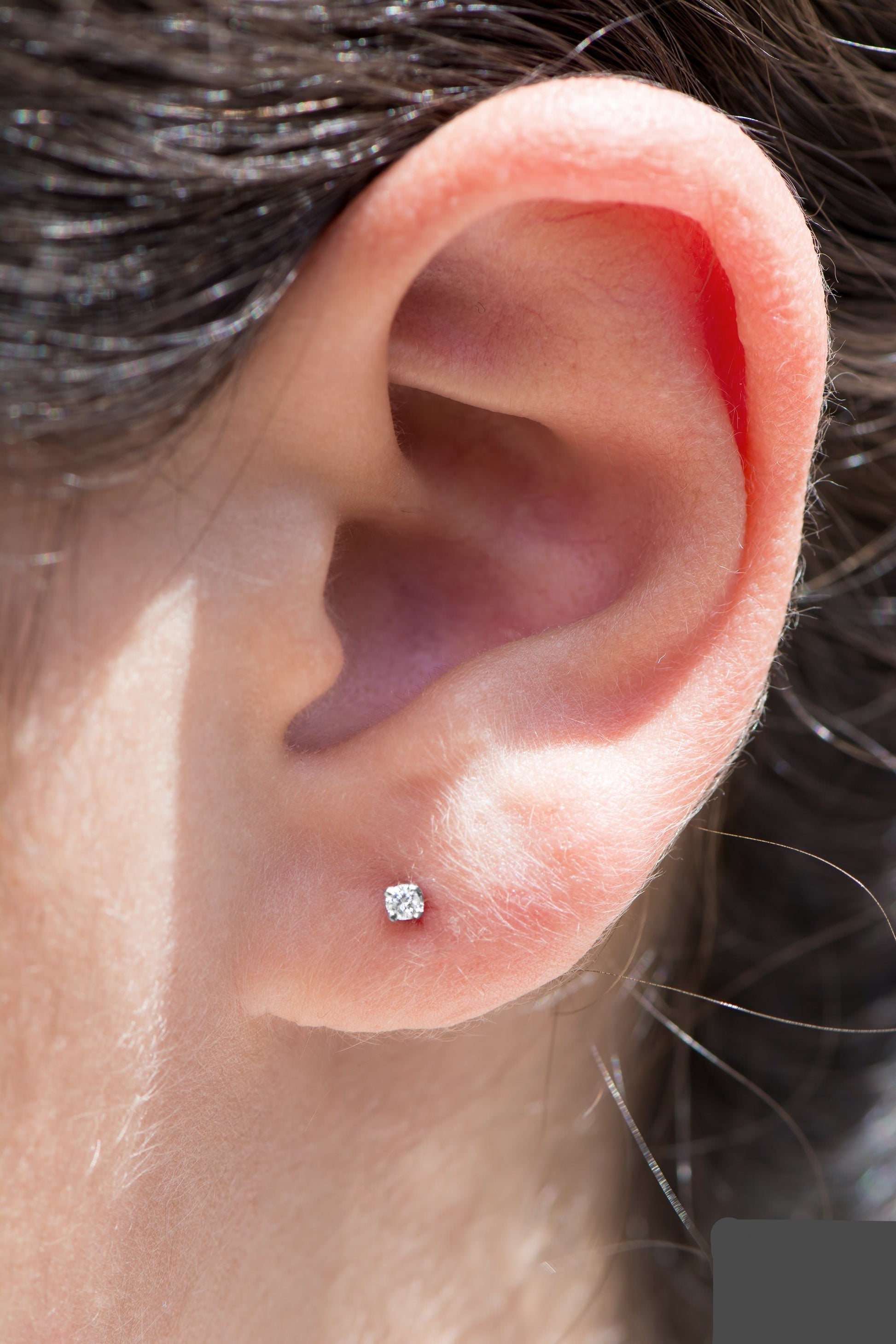 14k Tiny Gold Diamond Studs Earrings